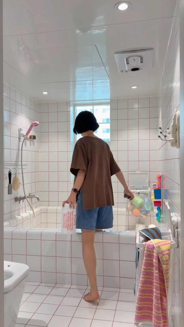 hommongmong 게시물 이미지: 욕실청소 해야 되는데 넘 귀찮아서 
픽싯 하나로 다 끝내버렸어요👍🏼

건식욕실이라서...