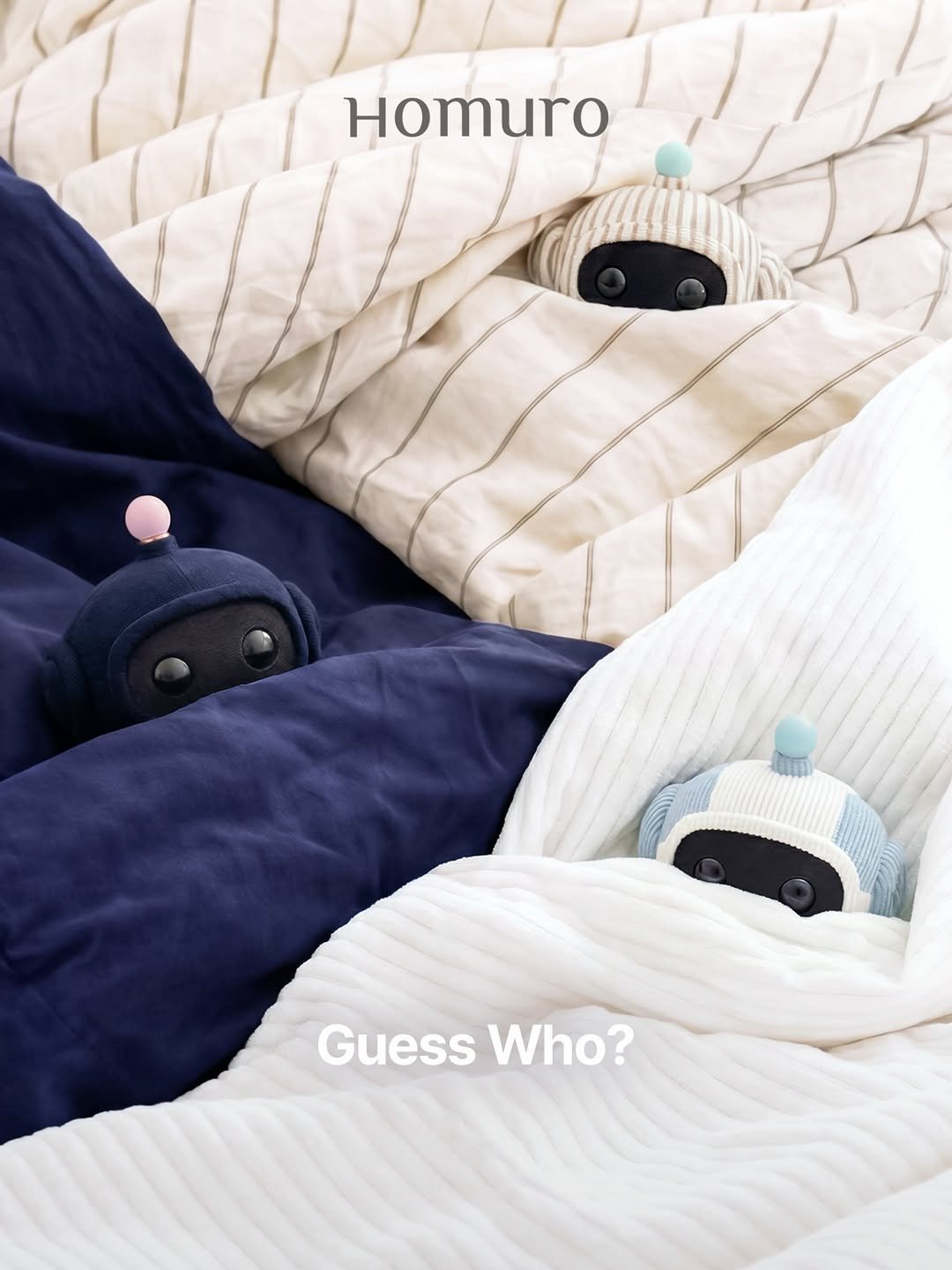 Photo by 호무로 | 𝐇𝐎𝐌𝐔𝐑𝐎 on April 09, 2026. May be an image of bed, beanbag chair, blanket, mattress, bedroom and text that says 'Homuro Guess GuessWho? Who?'.