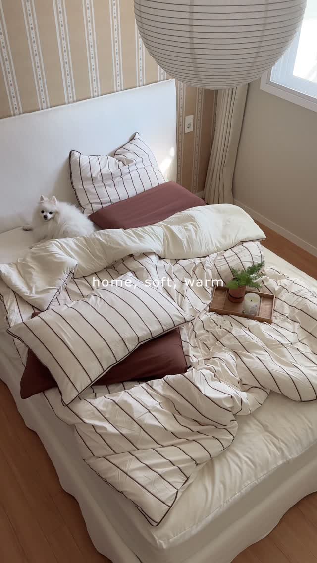 homuro.official 게시물 이미지: #광고 ㅣ 🛌🤍
.
주아 방학이라 마음이 느긋해져서 이불 속에서 
그녀들과...