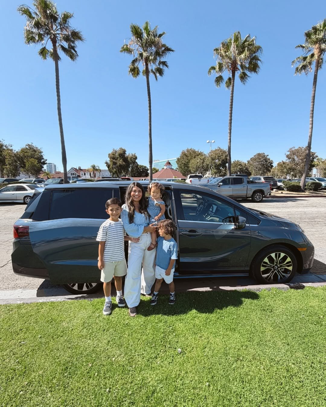 honda 게시물 이미지: Family memories begin in the Honda Odyssey ☀️