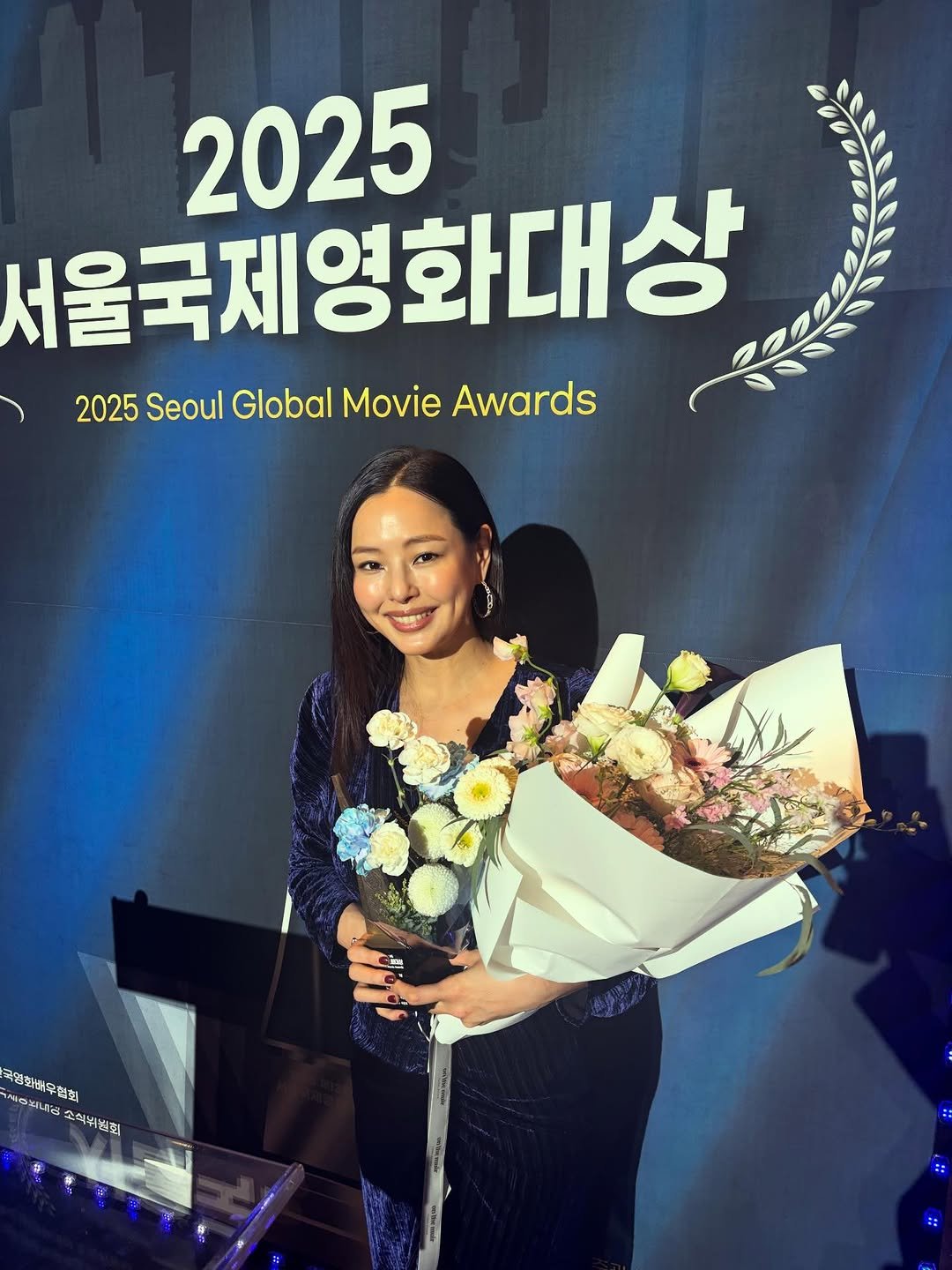honey_lee32 게시물 이미지: 귀한 연기상 감사드립니다.
이쁜 울 효린 배우님과 함께라 더 기뻤습니다.🙏
25년...