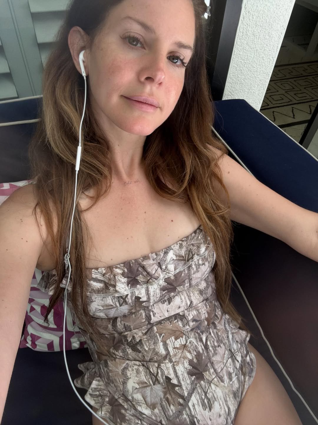 Photo by LANA DEL REY on April 27, 2026. May be a selfie of one or more people and text.
