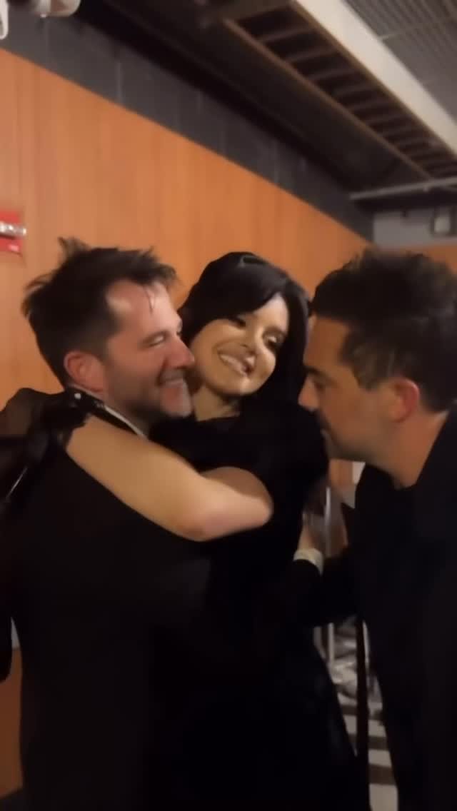 honeymoon 게시물 이미지: Happy Happy Birthday Benny!
One in a billion...