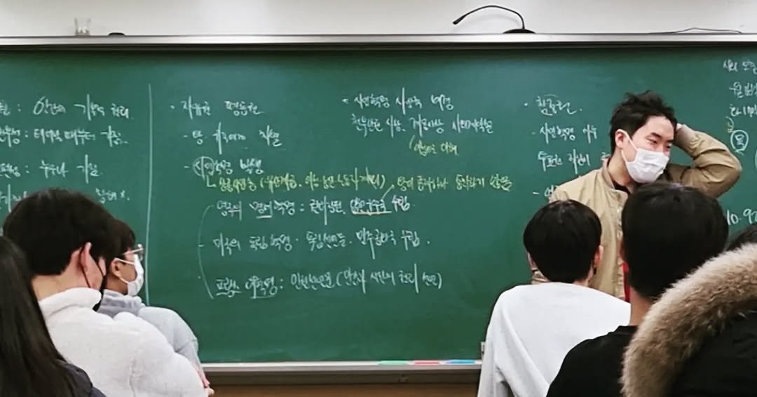 hongdaesatam 게시물 이미지: 시간 참 잘 가는구나.