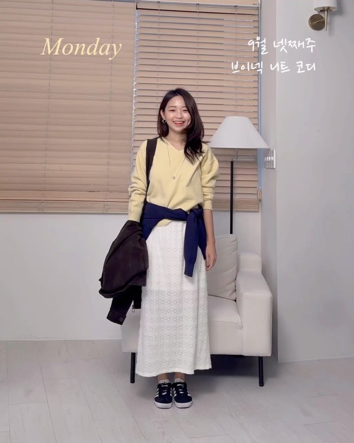 hongjoyful 게시물 이미지: 언니들💕 컬러가 넘 예뻐서 칭챤 들었던
<컬러가 예쁜 브이넥 니트 7가지 코디...