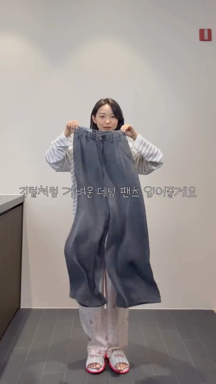 hongjoyful 게시물 이미지: 여름 교복룩 찾았댜 ... ☁️

댓글로 ‘정보’ 남겨주시면
전체 착장정보 보내드릴게요 -!🖤