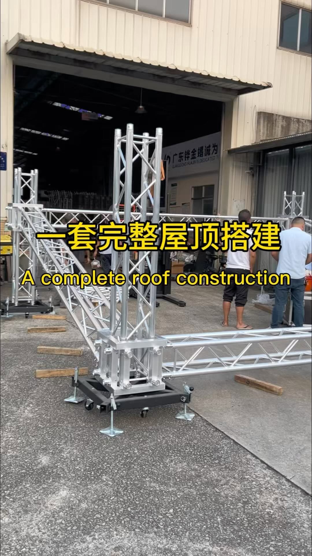honortruss.sunny 게시물 이미지: Triangle roof  truss system was setup in...