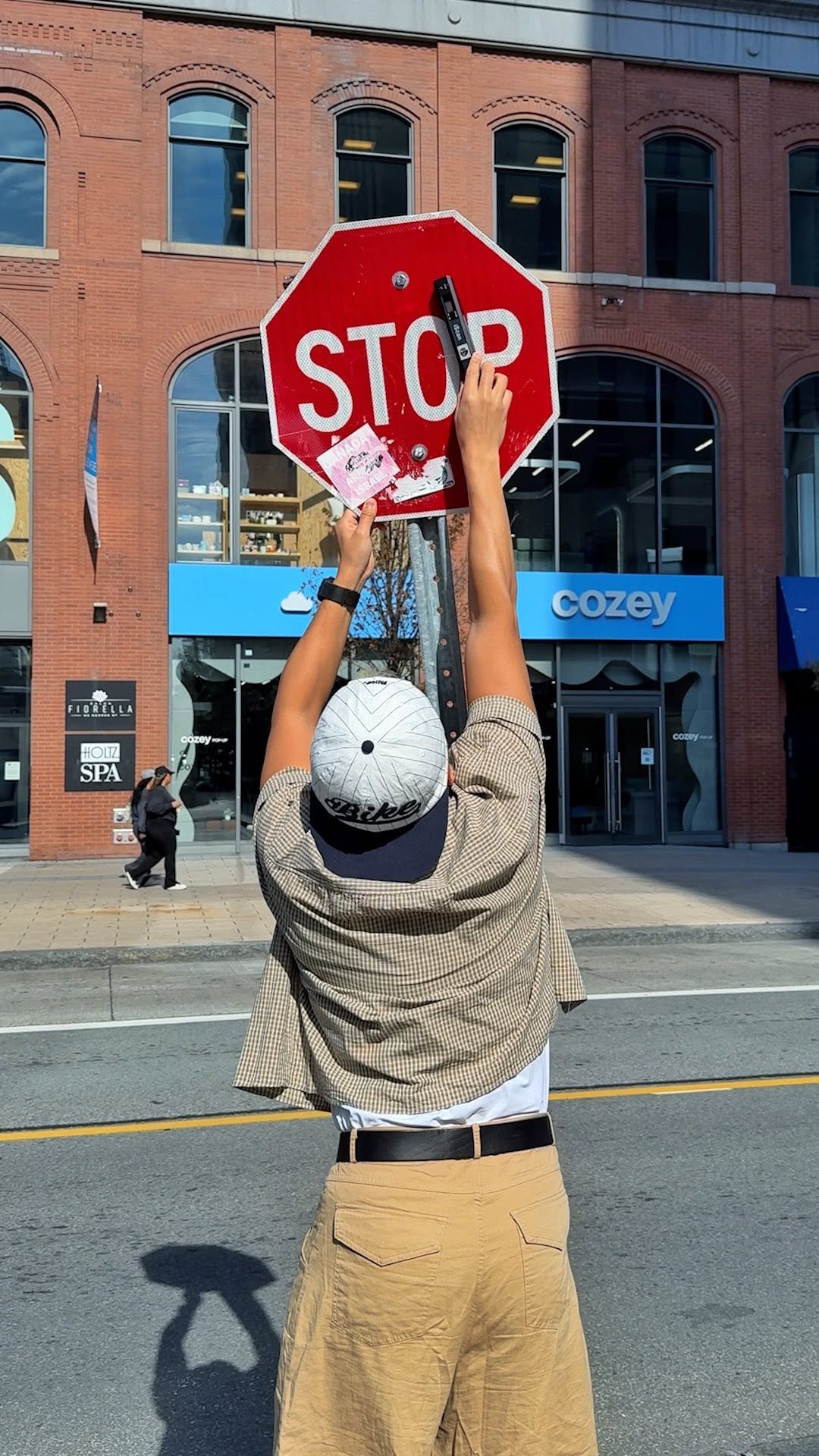 hoon2trip 게시물 이미지: @ 여행의 질감을 담아보는 촬영법?! 🎉

요즘 유행하는 여행템...