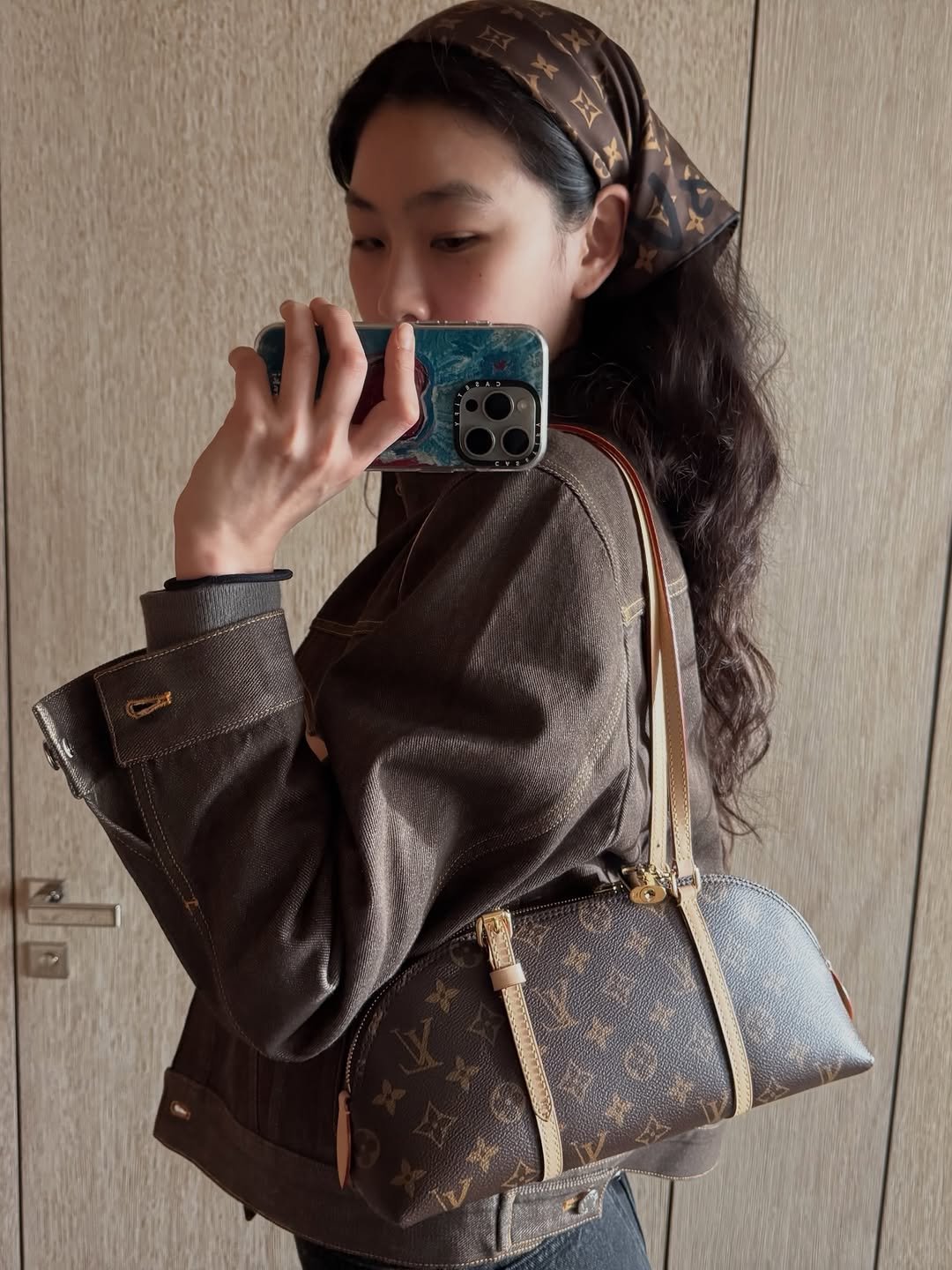 Photo by Hoyeon on March 11, 2026. May be an image of saddle-stitched leather, leather, purse and text.