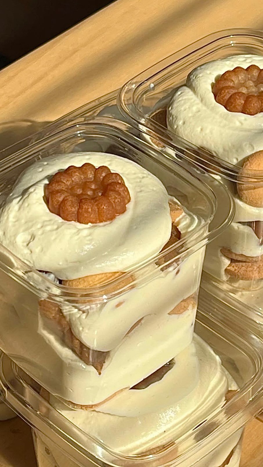 horang.goodwaves 게시물 이미지: 추석 연휴 정상 영업 합니다
푸딩 드시러 오셔요,,,
약과 푸딩 살짝 얼려서 드시면...