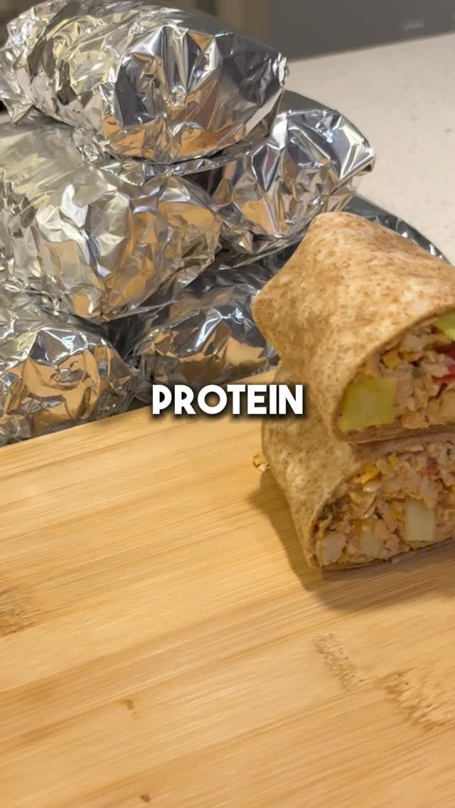 hosseinfitness_ 게시물 이미지: 🔥NACHO CHICKEN BURRITO MEAL PREP🔥

📚 Recipe...