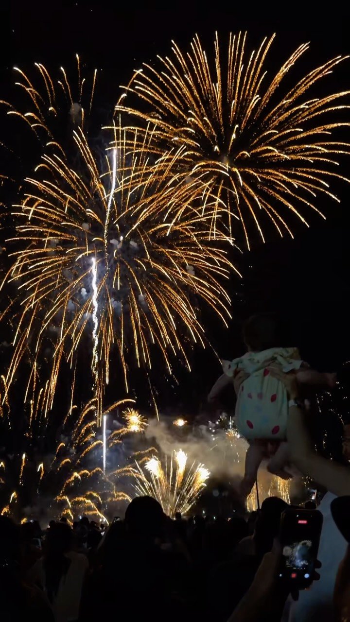hot_chu 게시물 이미지: [실시간] 운명처럼 만난 생애 첫 일본 하나비🎇
덥다는 말도 잊게 만들 만큼...