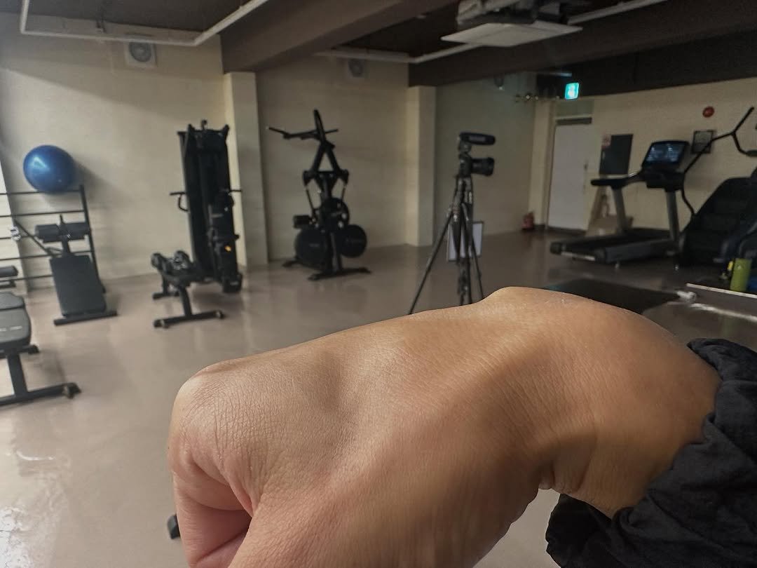 hpaper89 게시물 이미지: 시즌 off ☺️
다음주즈음 째야겟지 .?! 😭
맛있는거 먹으면서 영상찍고 싶었는데...