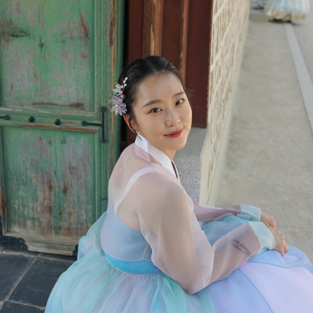 hpaper89 게시물 이미지: 가보자 가보자 말만하던거 2번째
#경복꿍 #한복
갔는데 97퍼센트이상이...