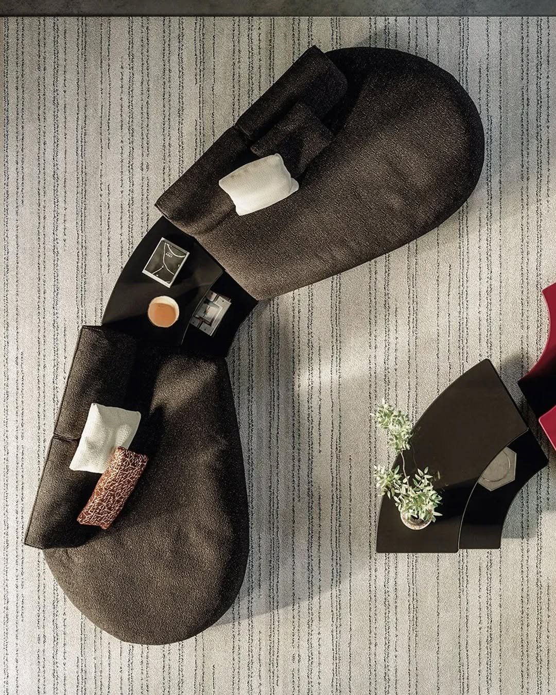 hpix_official 게시물 이미지: _

FRIGERIO | DAO...