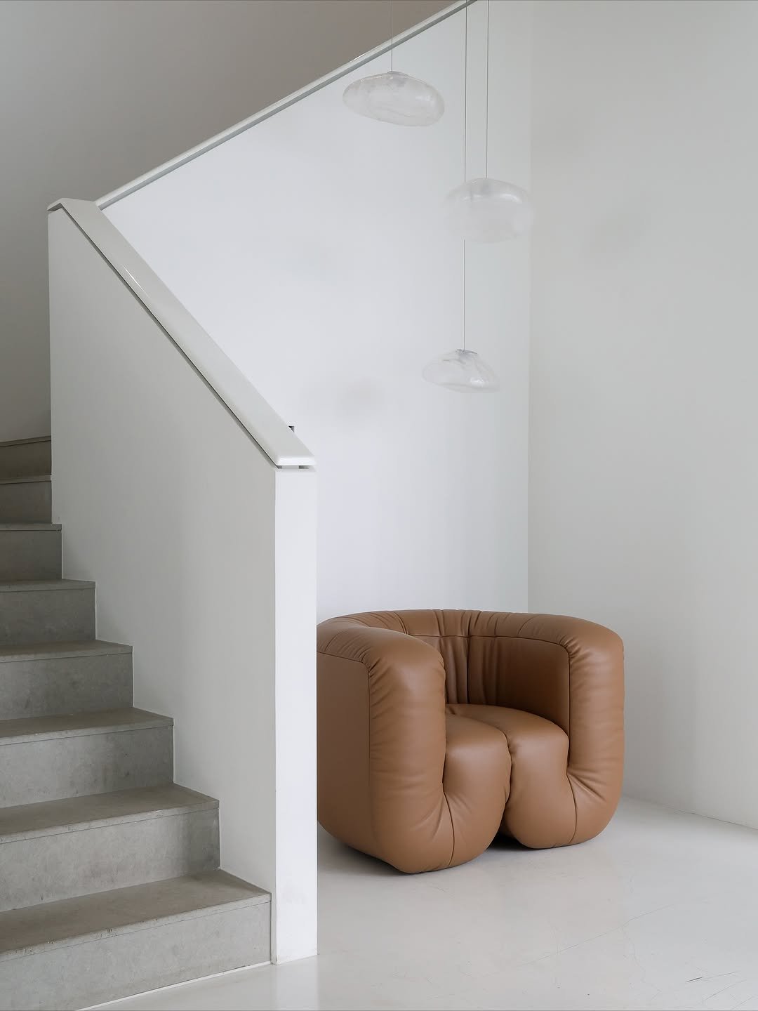 Photo by HPIX 에이치픽스 on November 05, 2025. May be an image of armchair, chaise lounge and text.