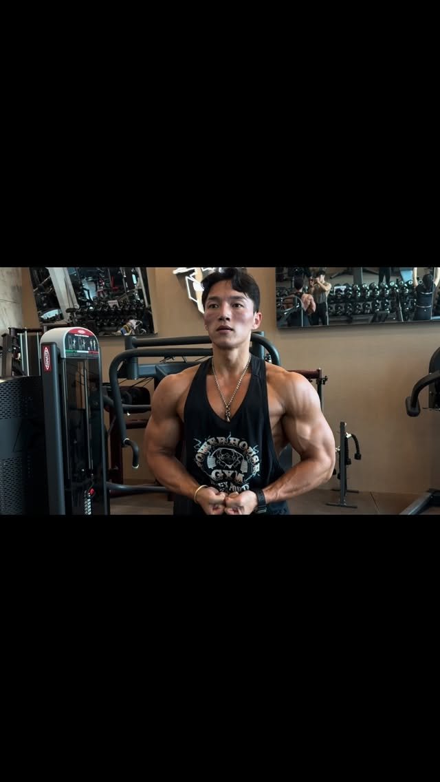 hpositive__ 게시물 이미지: 어깨 팔 파트너운동 
운동은 배워야된다

💪🏾알약님 이두말안된다;

시즌화이팅...