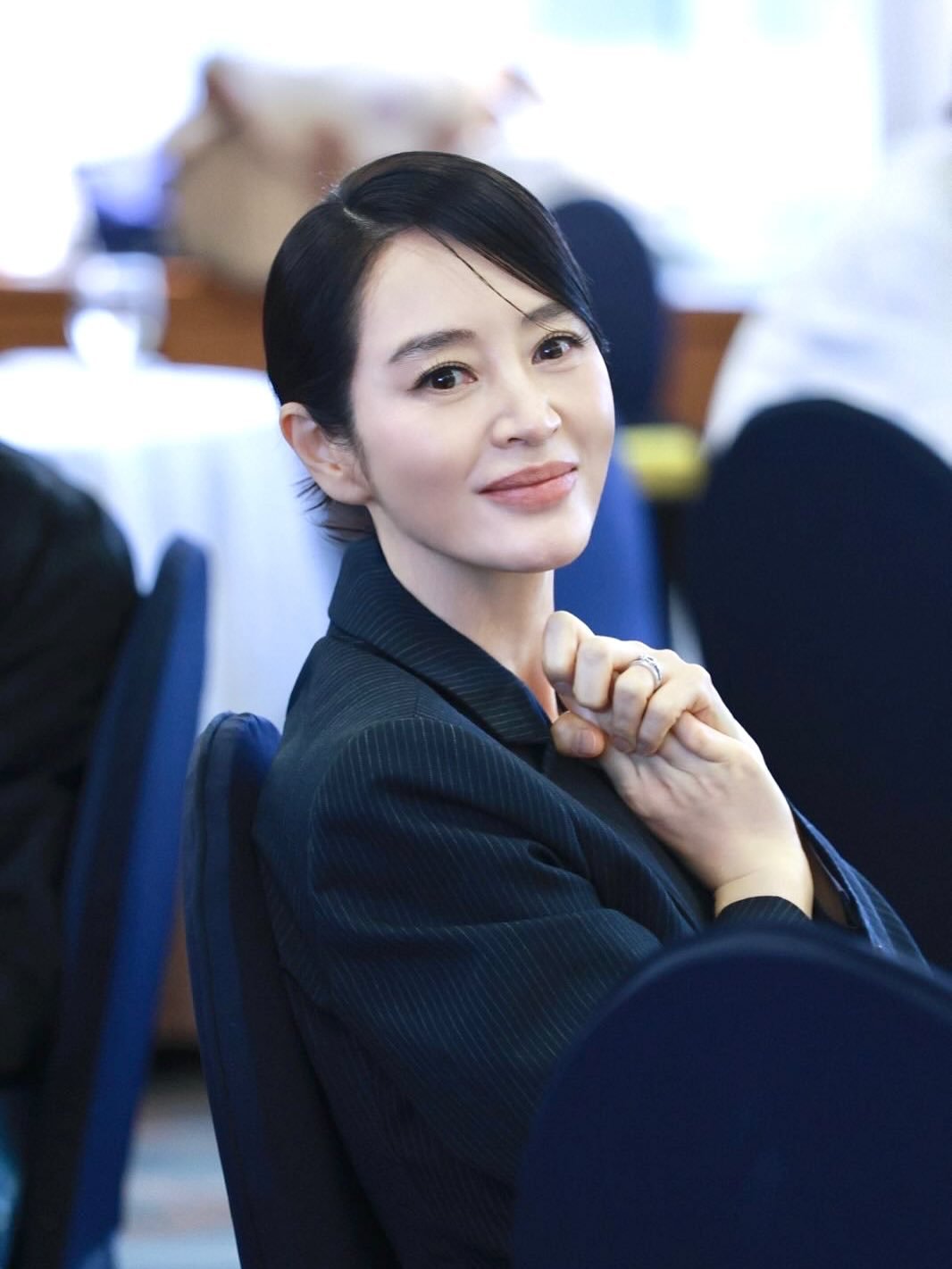 Photo shared by 김혜수 Hye Soo Kim on June 11, 2025 tagging @hearts_ultrapeku, @bit.boot_ase, @hoduent, and @jons_kr. May be an image of one or more people, hair, suit, blazer and text.