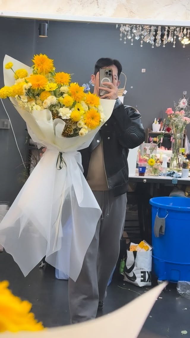 hsmong2021 게시물 이미지: 순간의 움직임이 아름다운 드레스다발 🌻

#릴스 #reel #flower...