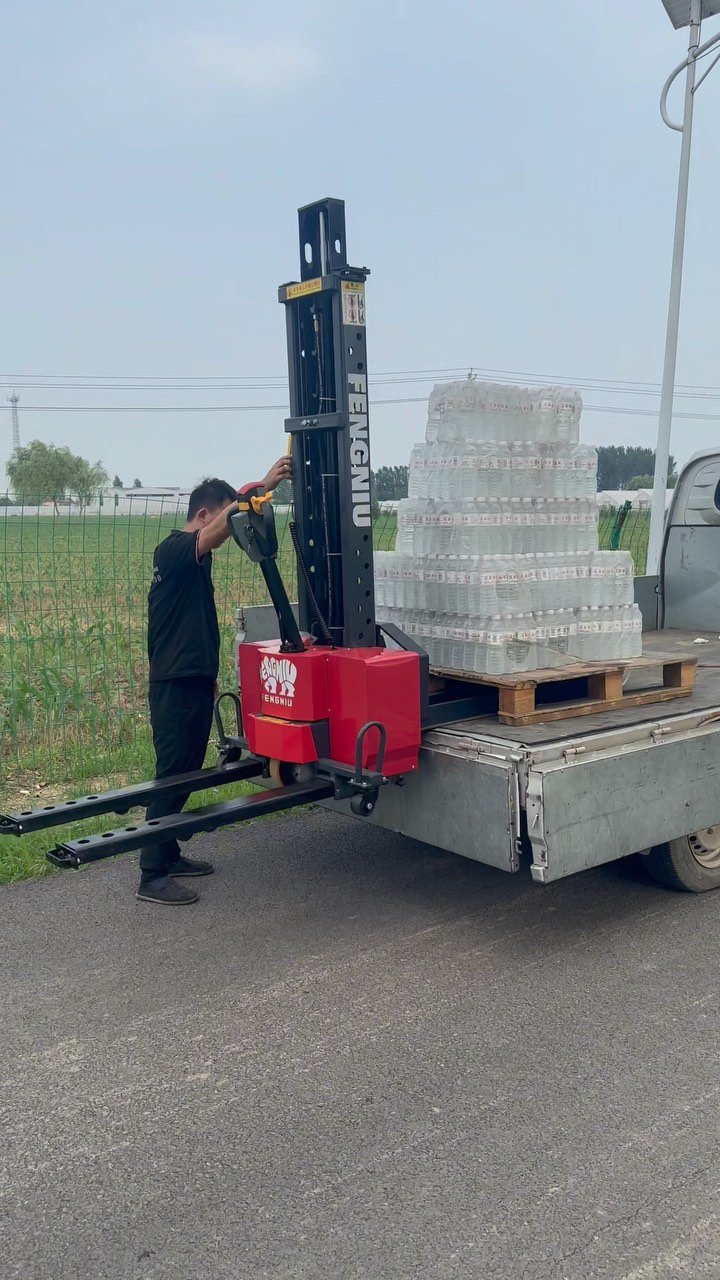 huahuawangwang 게시물 이미지: With this forklift, you can follow the vehicle...