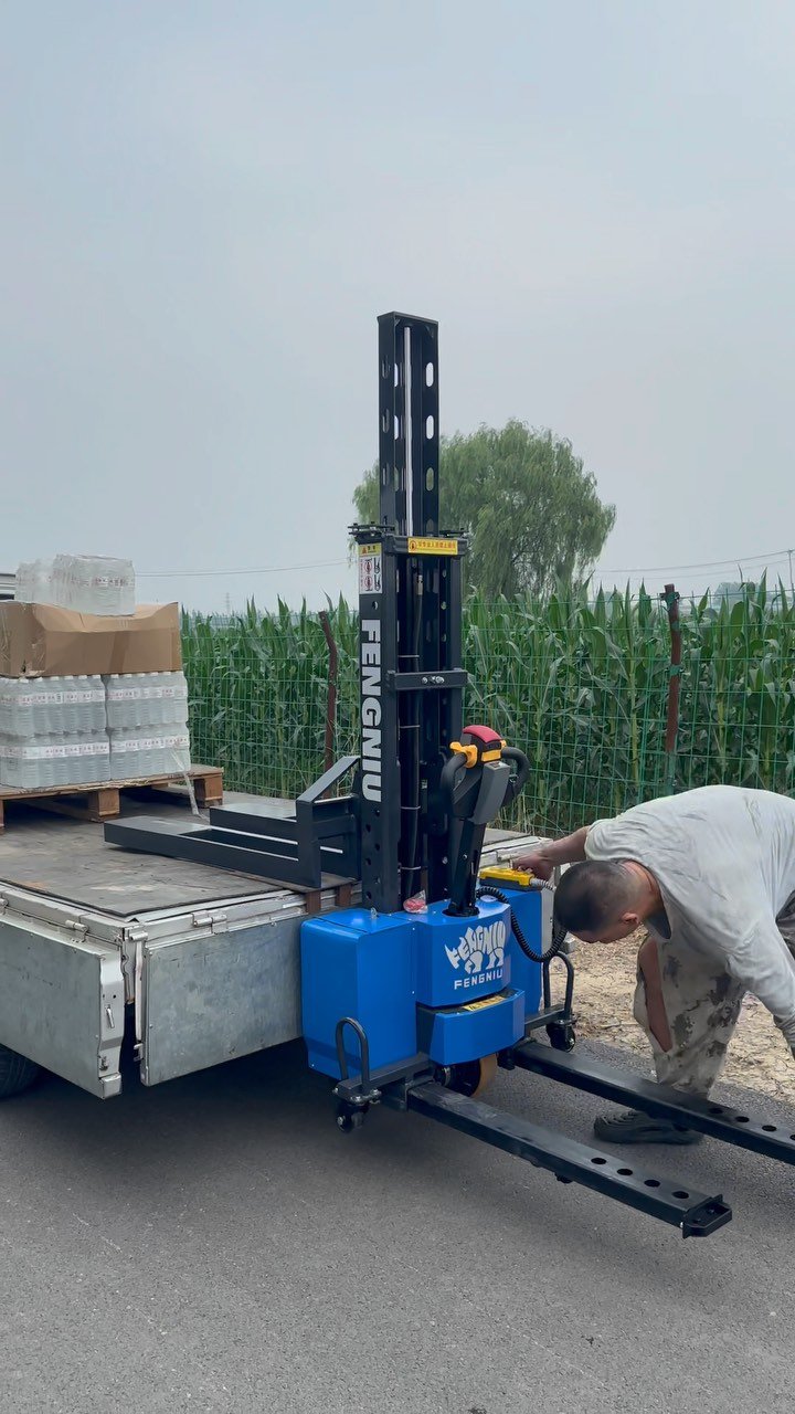 huahuawangwang 게시물 이미지: Follow your vehicle to load and unload goods...