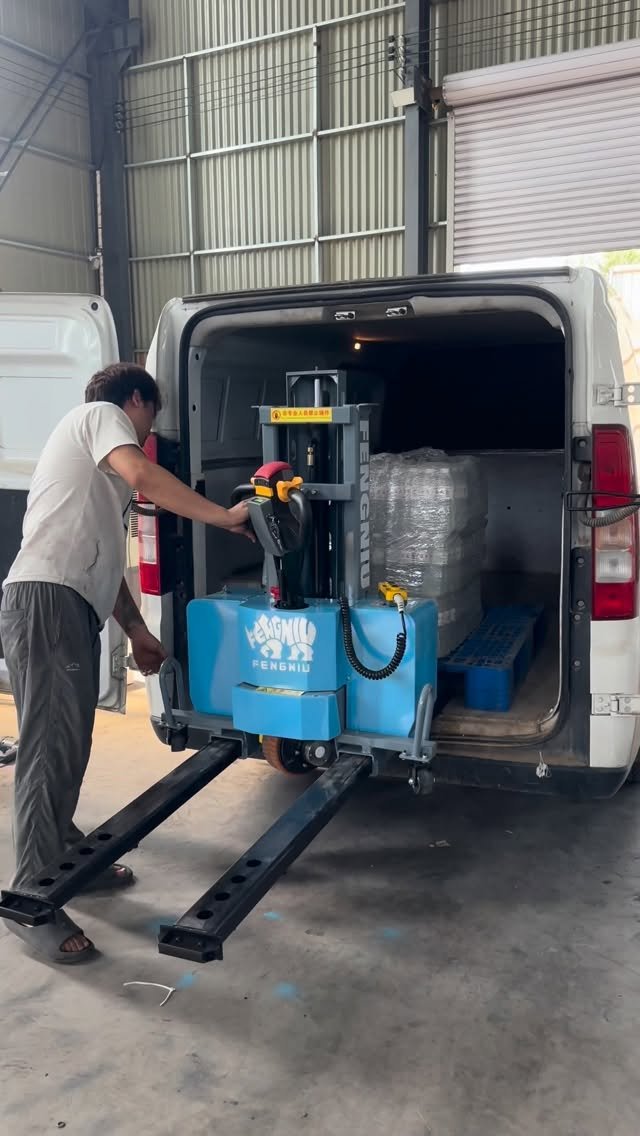 huahuawangwang 게시물 이미지: Can follow your vehicle for loading and...