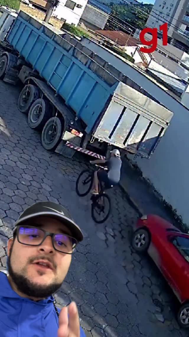 hudsonudg 게시물 이미지: Use capacete, você nunca sabe quando vai ser útil 🤯