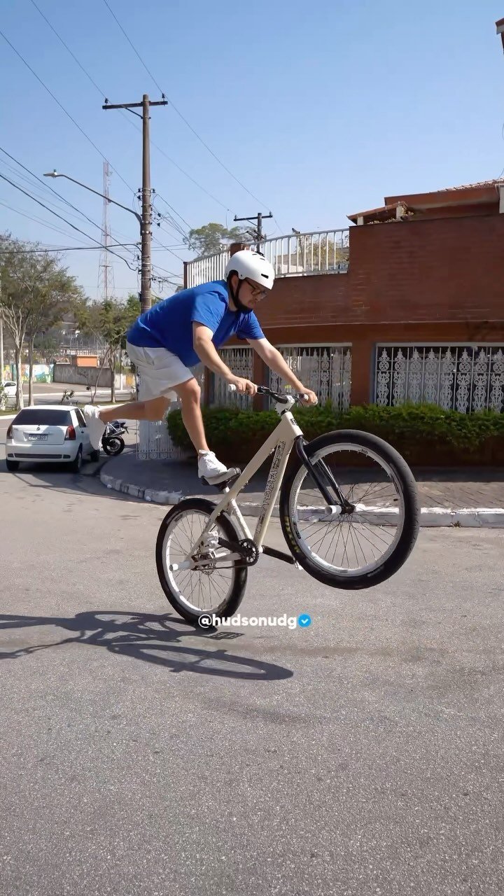 hudsonudg 게시물 이미지: Há 4 anos eu lancei essa aí, só que era...