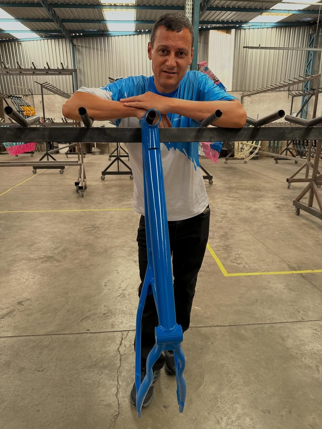 Photo shared by Edmilson Xavier on February 16, 2026 tagging @portalwheeling, and @hudsonudg. May be an image of bicycle, scooter, wrench and text.