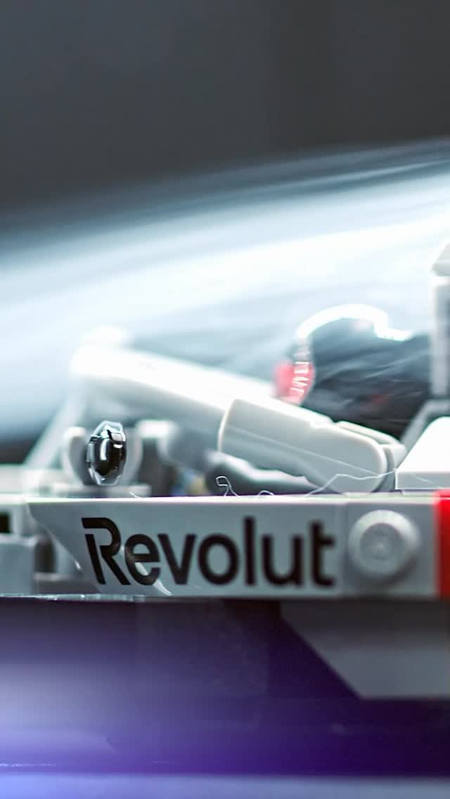 hulkhulkenberg 게시물 이미지: Ever wondered how LEGO really designed the F1...
