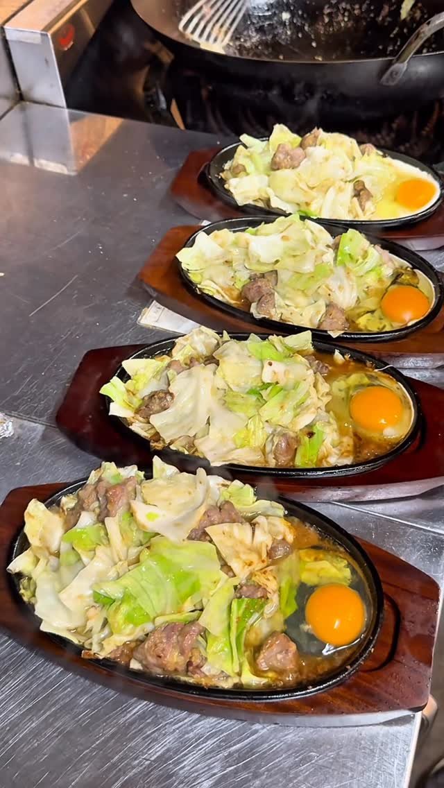 humozii 게시물 이미지: 【にんにくたっぷり！スタミナ全回復する鉄板焼肉ランチ】

今日、紹介するお店は岐阜県の大垣市に...