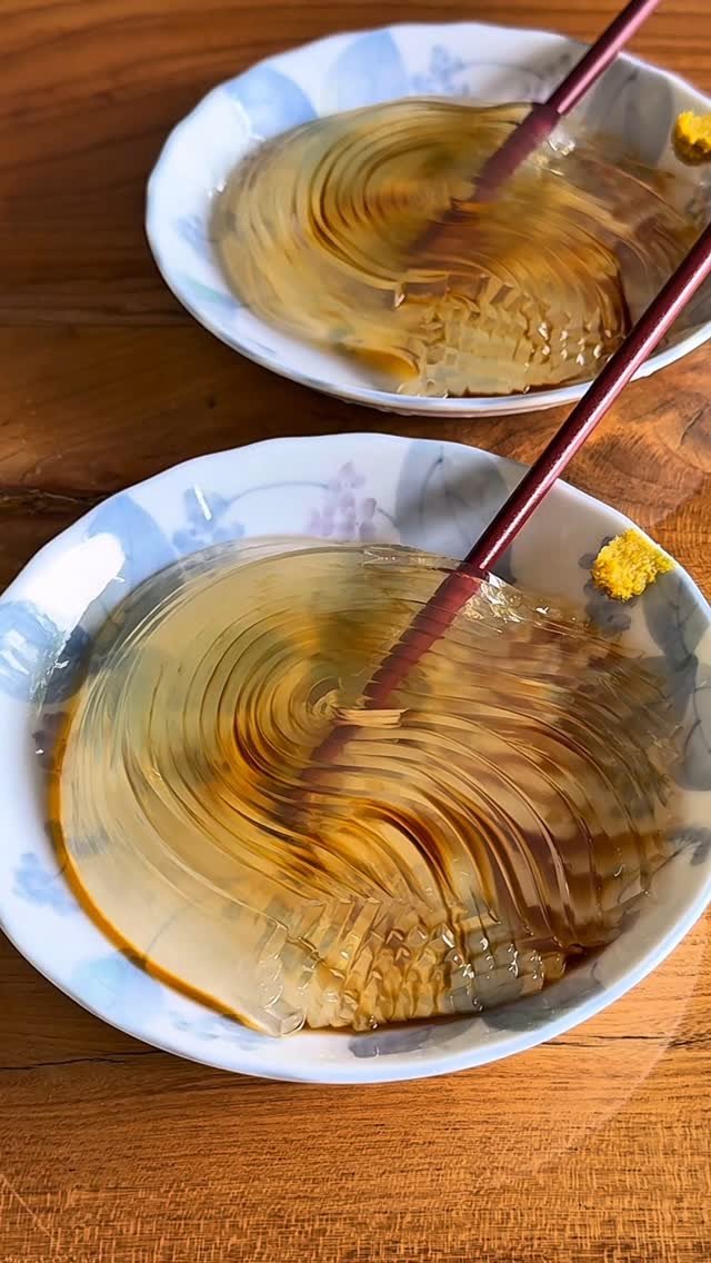 humozii 게시물 이미지: 【天然テングサと天然水の日本一美味しい天然ところてん】

今日、紹介するお店は新潟県の上越市に...