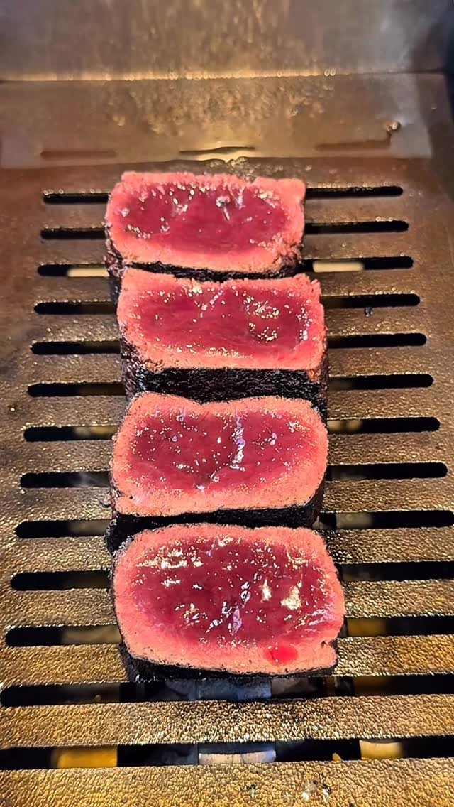 humozii 게시물 이미지: 【生でも食べれる新鮮なぷるぷるマジック和牛レバー】

今日、紹介するお店は東京都の八王子市にあ...