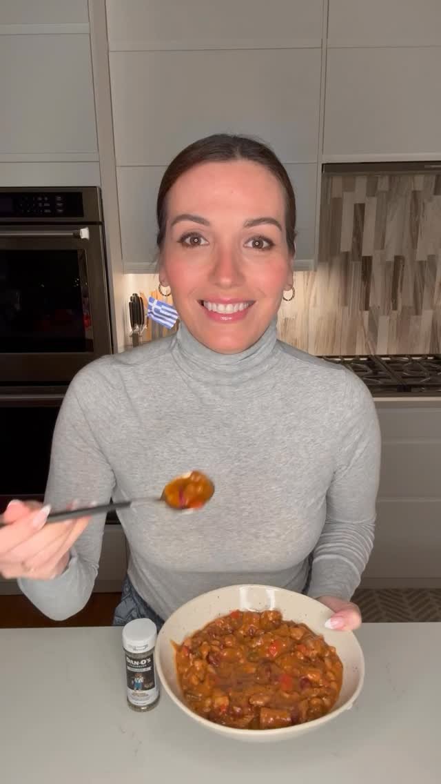 hungry.happens 게시물 이미지: SPICY CHICKEN CHILI STEW♨️🔥 this is so easy to...