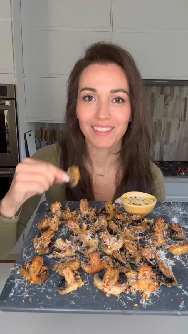 hungry.happens 게시물 이미지: EASY PARMESAN MUSHROOMS 🍄‍🟫 addictive side...