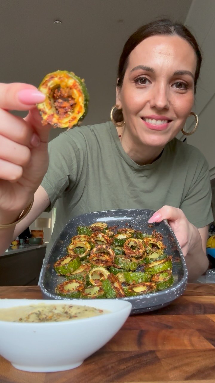 hungry.happens 게시물 이미지: CRISPY PARMESAN ZUCCHINI RINGS 🥒 

💥If you...