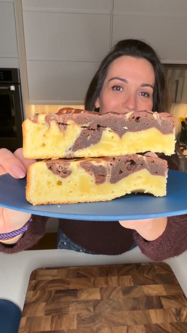 hungry.happens 게시물 이미지: MARBLE POUND CAKE 🍰 Super easy to make and...