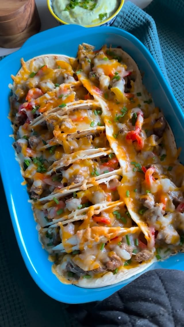 hungry.happens 게시물 이미지: BAKED STEAK TACOS with AVOCADO SAUCE 🌮🥩🥑 these...