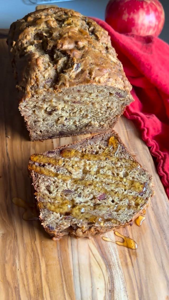 hungry.happens 게시물 이미지: NO SUGAR ADDED APPLE BANANA BREAD 🍌🍎 super...