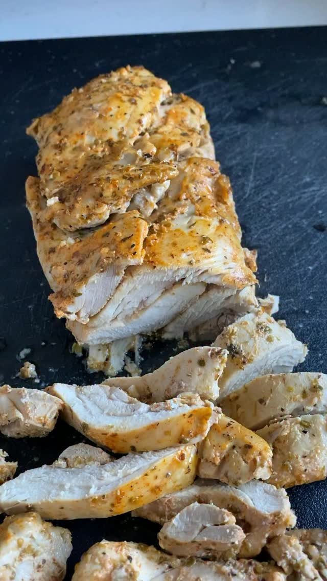 hungry.happens 게시물 이미지: JUICY CHICKEN GYROS 🌯 baked chicken gyro is so...