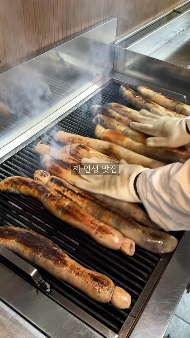 hungryn_ 게시물 이미지: (공유) 마술쇼하는 용산 인생맛집

제가 용산에서 진짜 사랑하는 맛집 말방국밥
여기...