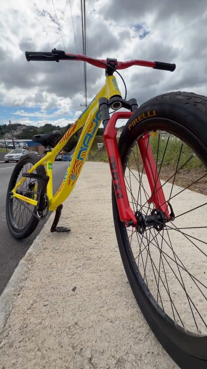 hupibikes 게시물 이미지: Essa Naja V10 amarela ficou demais!
Que bike...