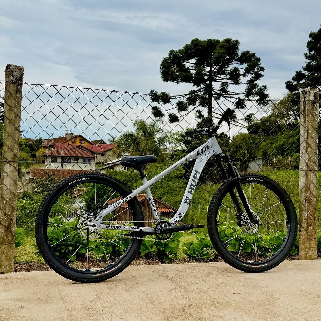 Photo by HUPI Bikes in São Bento do Sul. May be an image of bicycle, outdoors and text.