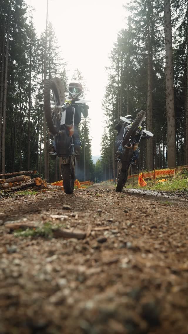 husqvarna.motorcycles 게시물 이미지: #WheelieWednesday with our enduro...