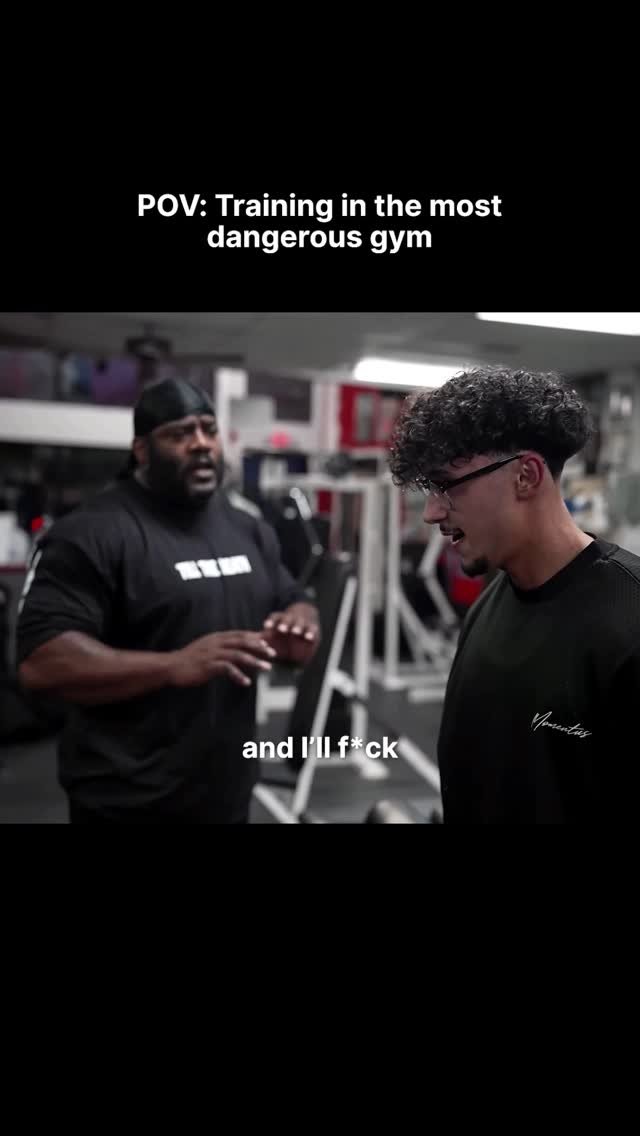hussein.fht 게시물 이미지: POV: You pulled up for a leg day at the most...