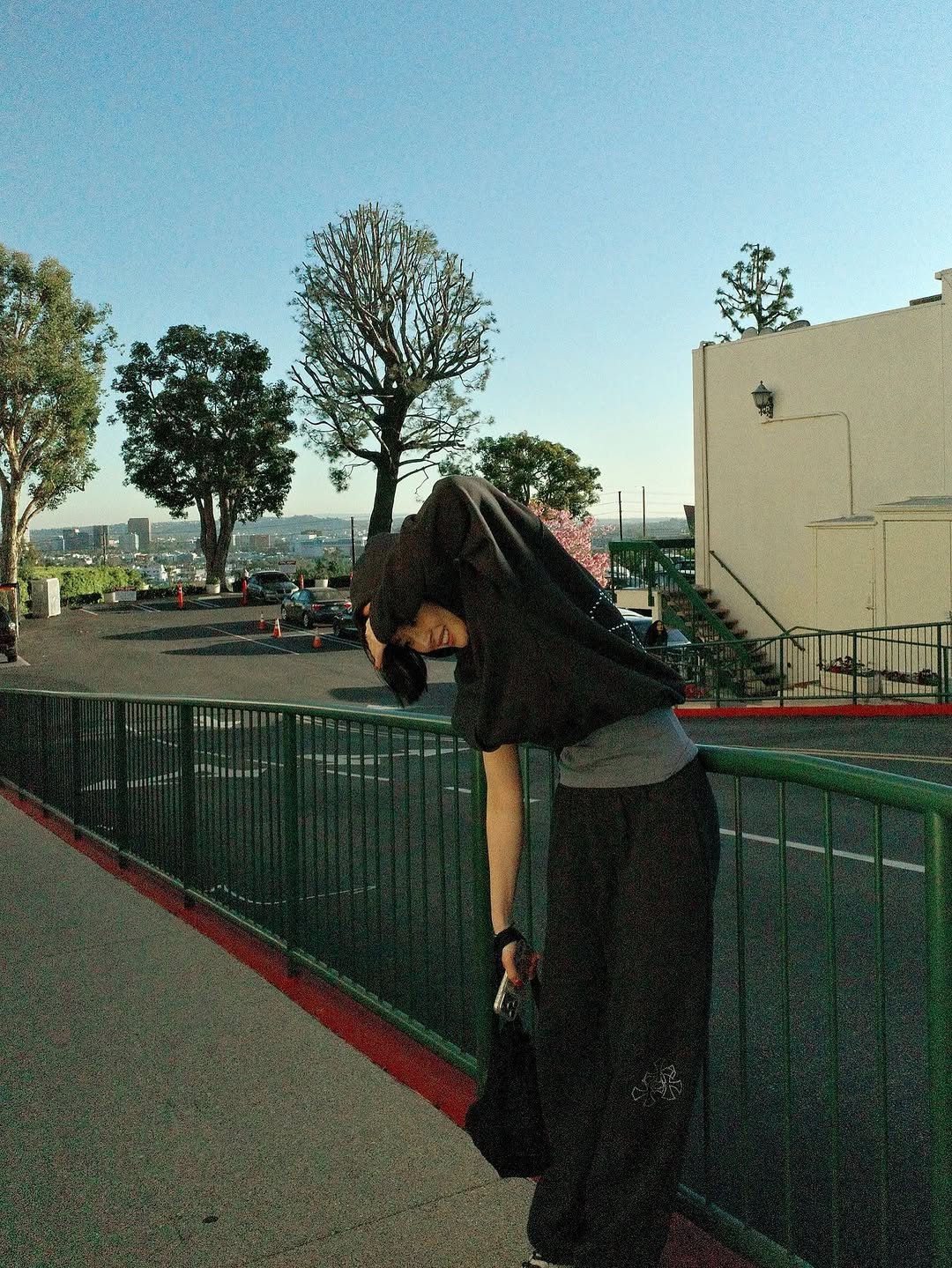 Photo by 권나라 on March 08, 2026. May be an image of standing, skateboard, street, park, curb and text.