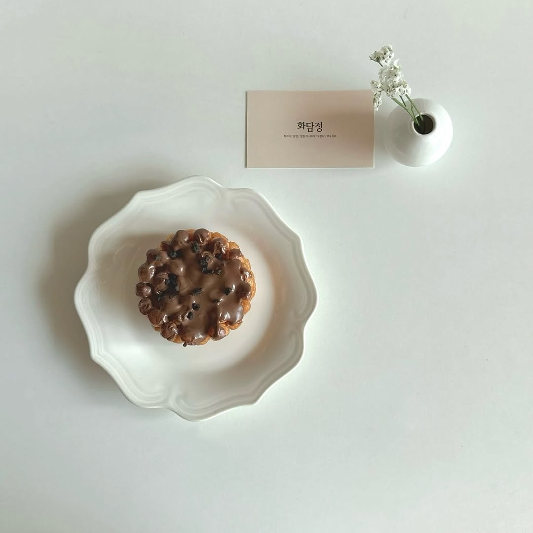 Photo by 부천화과자 화담정 | 부천 답례품 상견례 화과자 • 양갱 • 쌀찜카스테라 • 호두정과 • 오란다 • 곶감단지 on January 07, 2025.