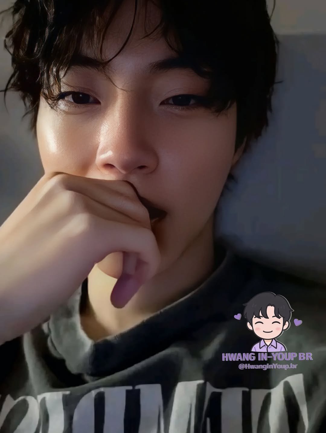 Photo shared by Hwang In-youp Brasil - Livia Leticia on March 30, 2026 tagging @hi_high_hiy. May be an image of one or more people, bangs and text that says 'HWANG IN-YOUP HWANGIN-YOUPBR 10 BR @HwanginYoup.br 310'.