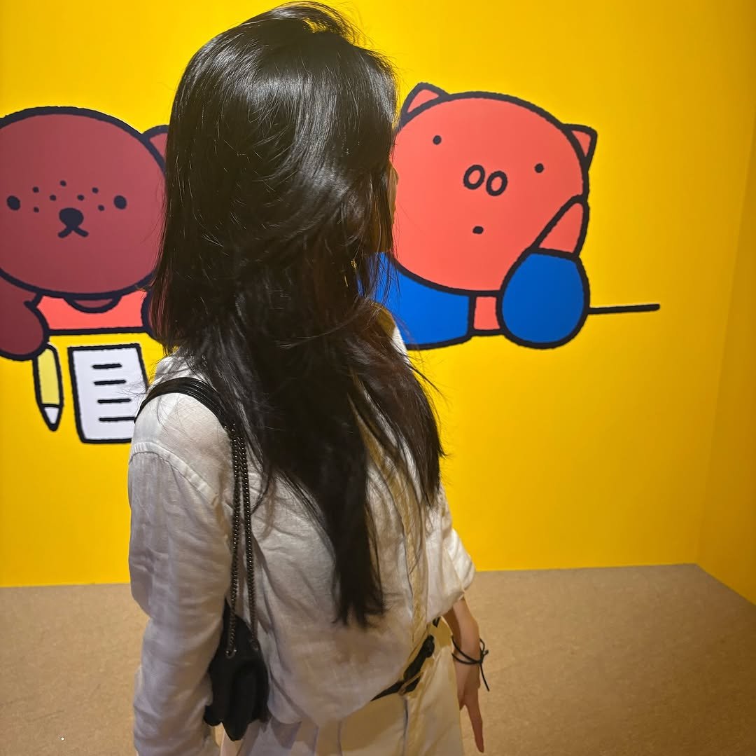 Photo by 홍화연 ••• Hong Hwayeon on August 02, 2025. May be an image of 1 person, bear and text.