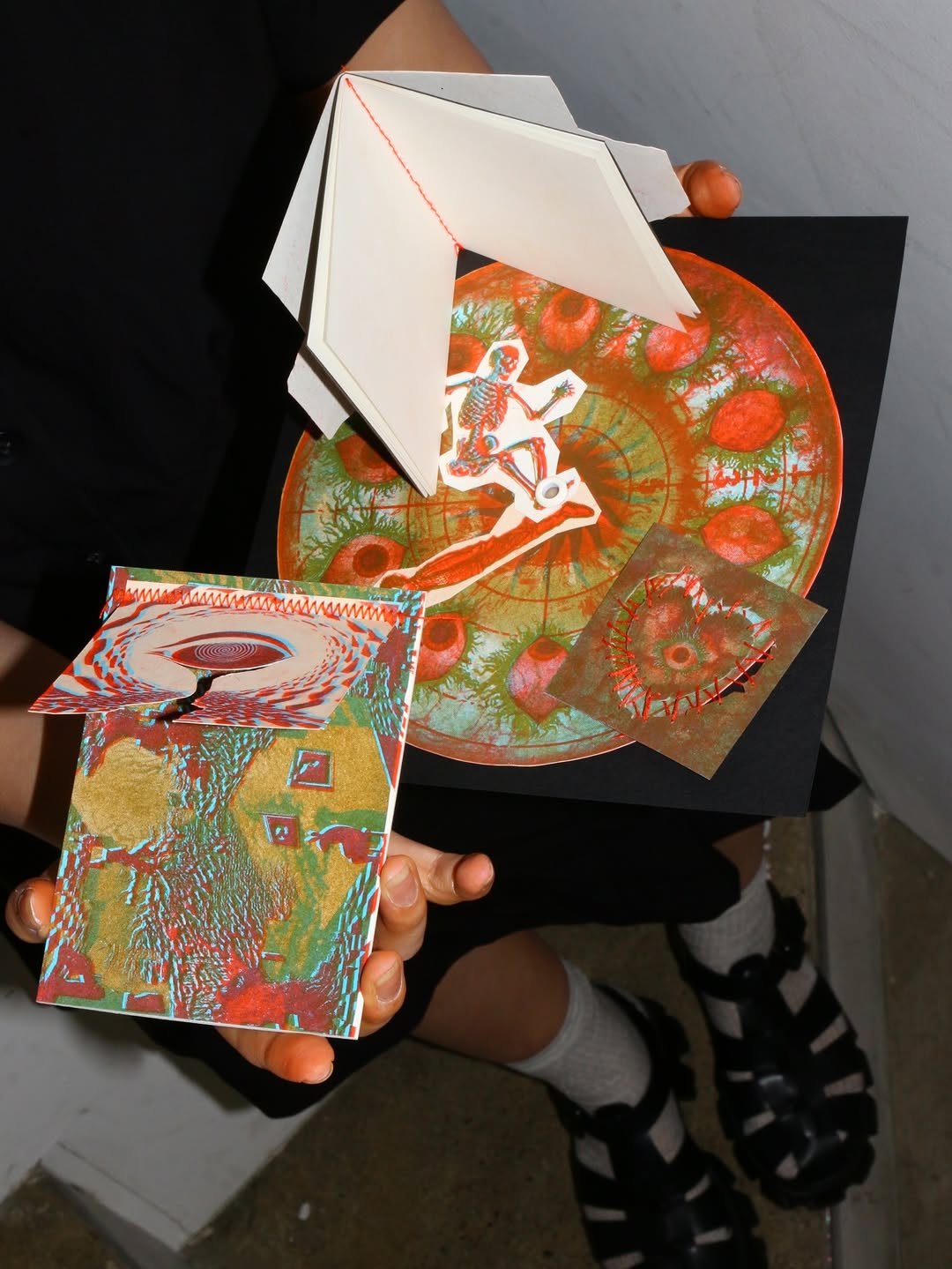 Photo by 하우풀리소클럽 HWFRISOCLUB on December 08, 2025. May be an image of book, carton and text.